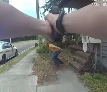 Florida Woman Stabs Cop and Shot 4 Times (Video)