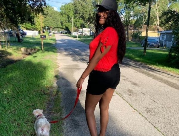 ‘It’s PAWSitive!’ One Young Woman Uses Her Passion to Provide Pet Services in Tampa Bay