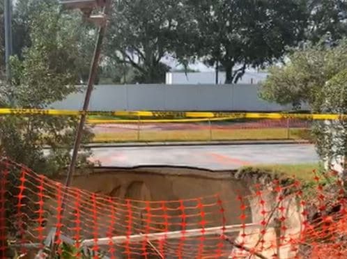 Pasco Sinkhole Forces Business To Temporarily Close in Trinity