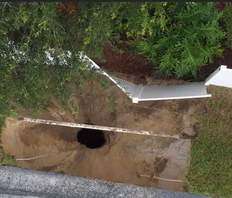 Pasco County Sinkhole Remains Active, Avoid The Area VIDEO