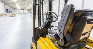 How much a forklift truck battery costs per hour