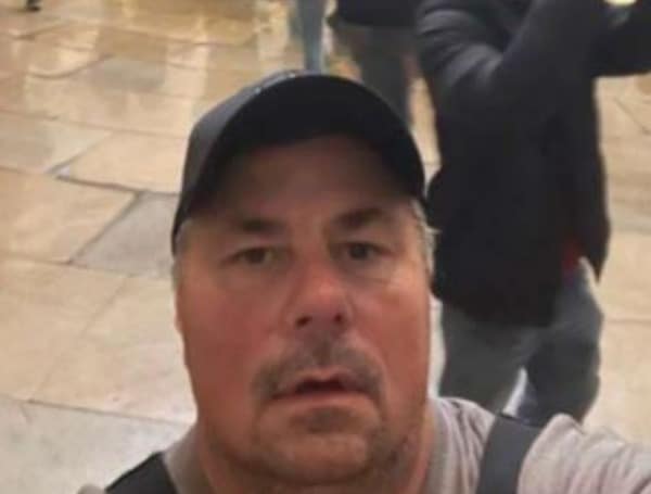 FBI: Retired FDNY Firefighter Turned Himself on U.S. Capitol Riot Charges