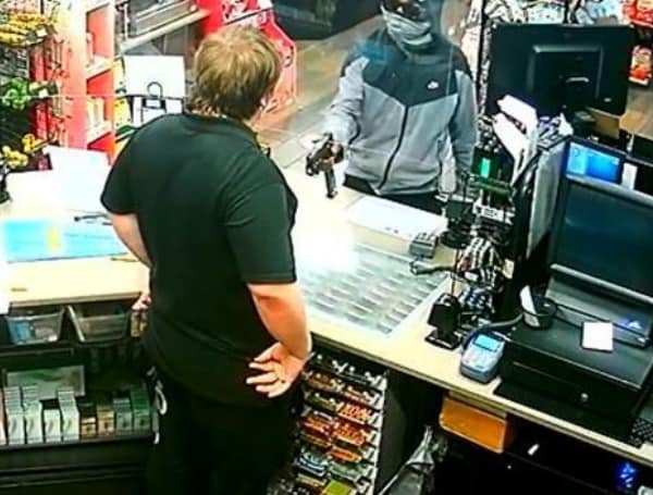 “Fought Back” Florida Mobil Gas Station Clerk Shot and Robbed, Suspect Sought