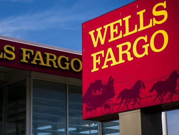 Wells Fargo Employee In Arizona Found Dead At Desk 4 Days After Clocking In