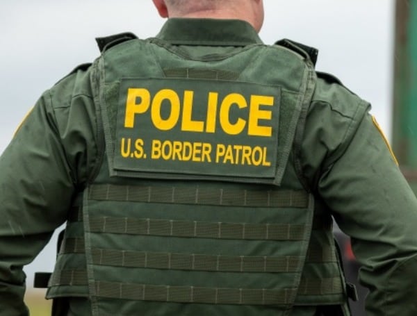 U.S. Border Agent Arrested For Allegedly Smuggling Illegal Migrants