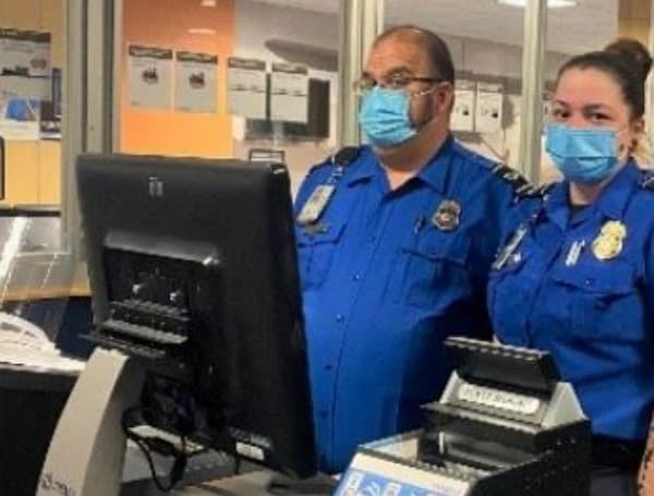 Two Floridians Join 11 Other Flyers Asking Court of Appeals To Strike Down TSA’s Mask Rule