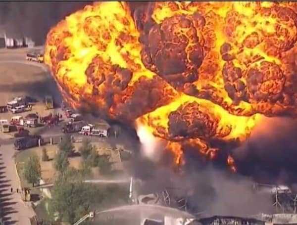 Massive Chemical Plant Explosion Rocks Small Illinois Town, Residents Evacuated Monday