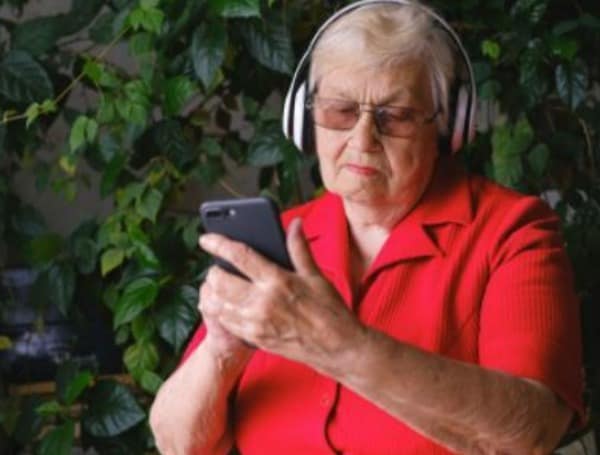 How Integrated Hearing Technology Is Improving the Lives of Seniors