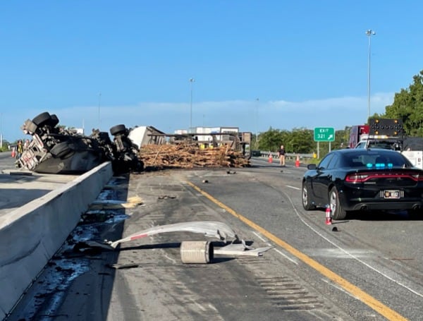 Two Tractor-Trailers Collide Killing 31-Year-Old Spring Hill Man On I-75