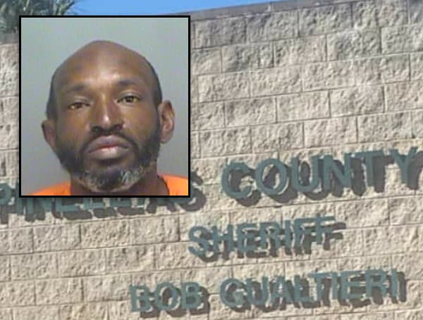 “Eat That Sh*t” Muslim Inmate In Florida Sues Jail For Lack Of Bread