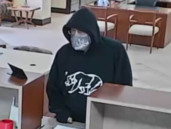 Police In St. Pete Need Your Help Identifying Iberia Bank Robbery Suspect