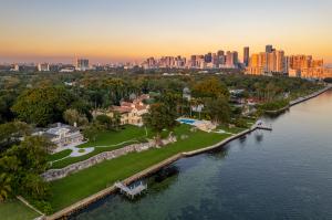 $150 MILLION BAYFRONT ESTATE BREAKS RECORD  AS MIAMI’S MOST EXPENSIVE EVER