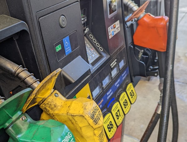 Florida Gas Prices Fluctuate, Ending Slightly Higher Than Last Week