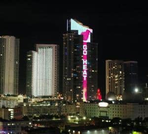 NBA Playoffs: World’s Tallest Electronic Miami Heat & Atlanta Hawks Logos Light-Up Paramount Miami Worldcenter