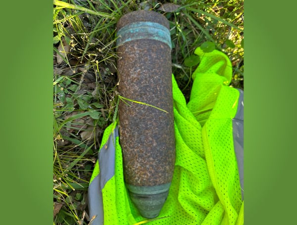 Florida Man Stops Traffic With WWI Anti-Ship Round