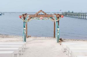 Capt Hirams Resort Offers Dream Weddings on the Indian River