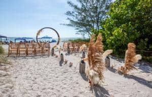 Florida Beach Wedding and Reception Packages – Suncoast Weddings announce a Florida beach wedding Moongate arch theme